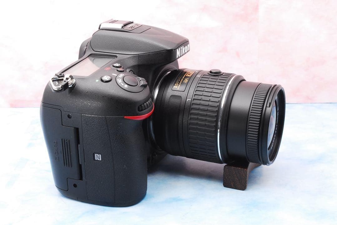 ニコン D7200☆一眼レフカメラ☆バッテリーグリップ付☆超望遠付Wレンズ