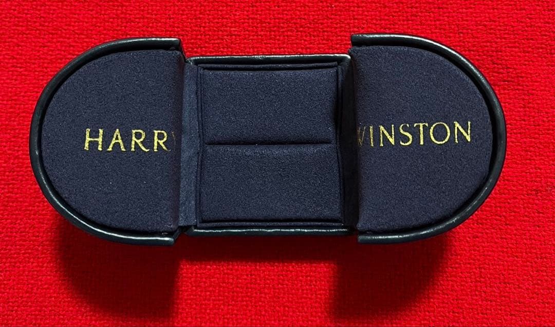 新品/正規　HARRYWINSTON ハリーウインストン　婚約指輪　空箱のみです