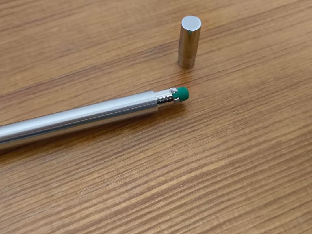 トンボ鉛筆　バリアブル　0.5mm