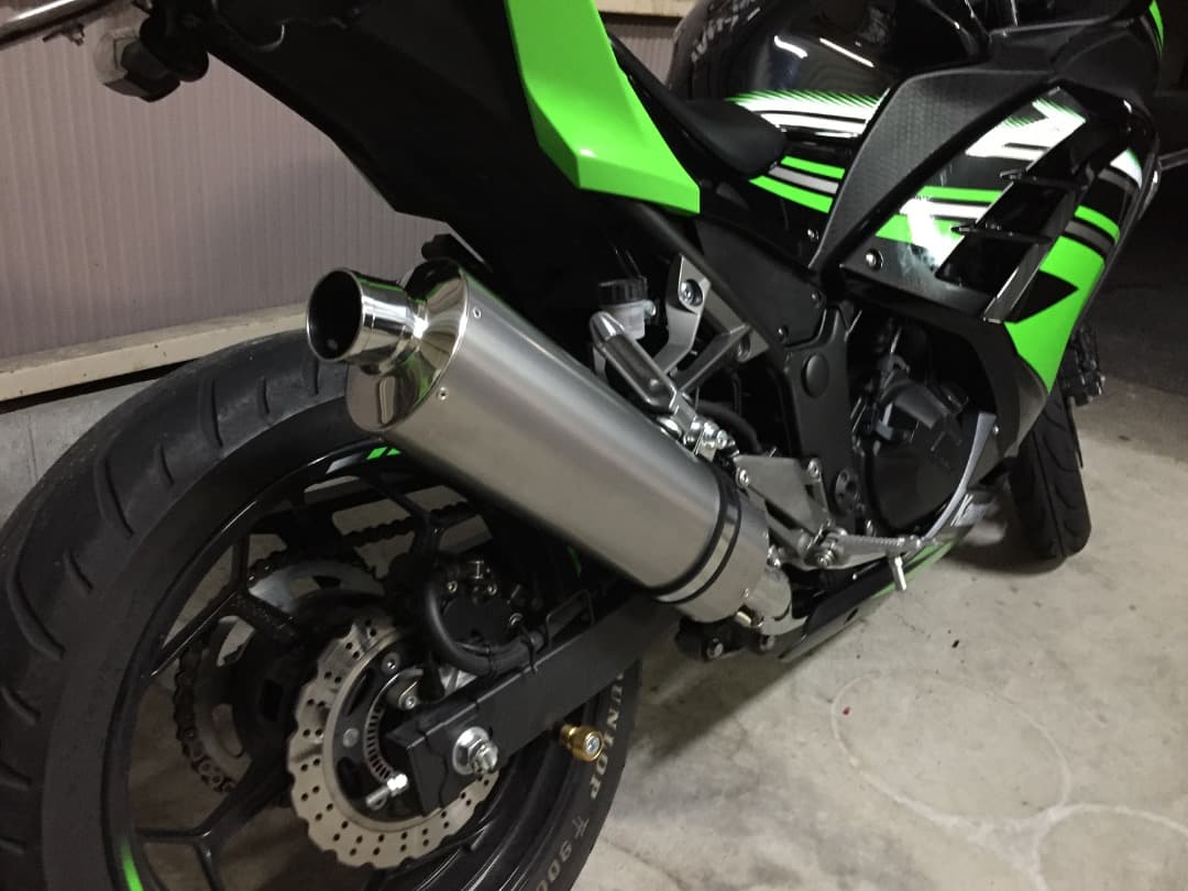 カワサキ　ニンジャ250 2気筒　チタンフルエキゾースト