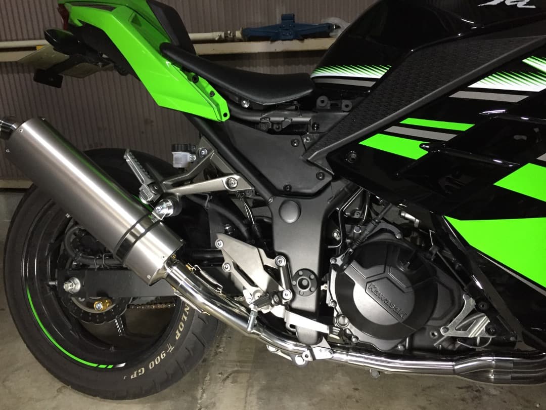 カワサキ　ニンジャ250 2気筒　チタンフルエキゾースト