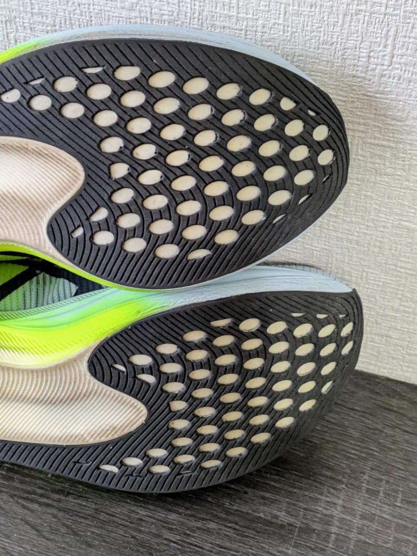 美品 アシックス メタスピードエッジプラス ランニングシューズ 25㎝