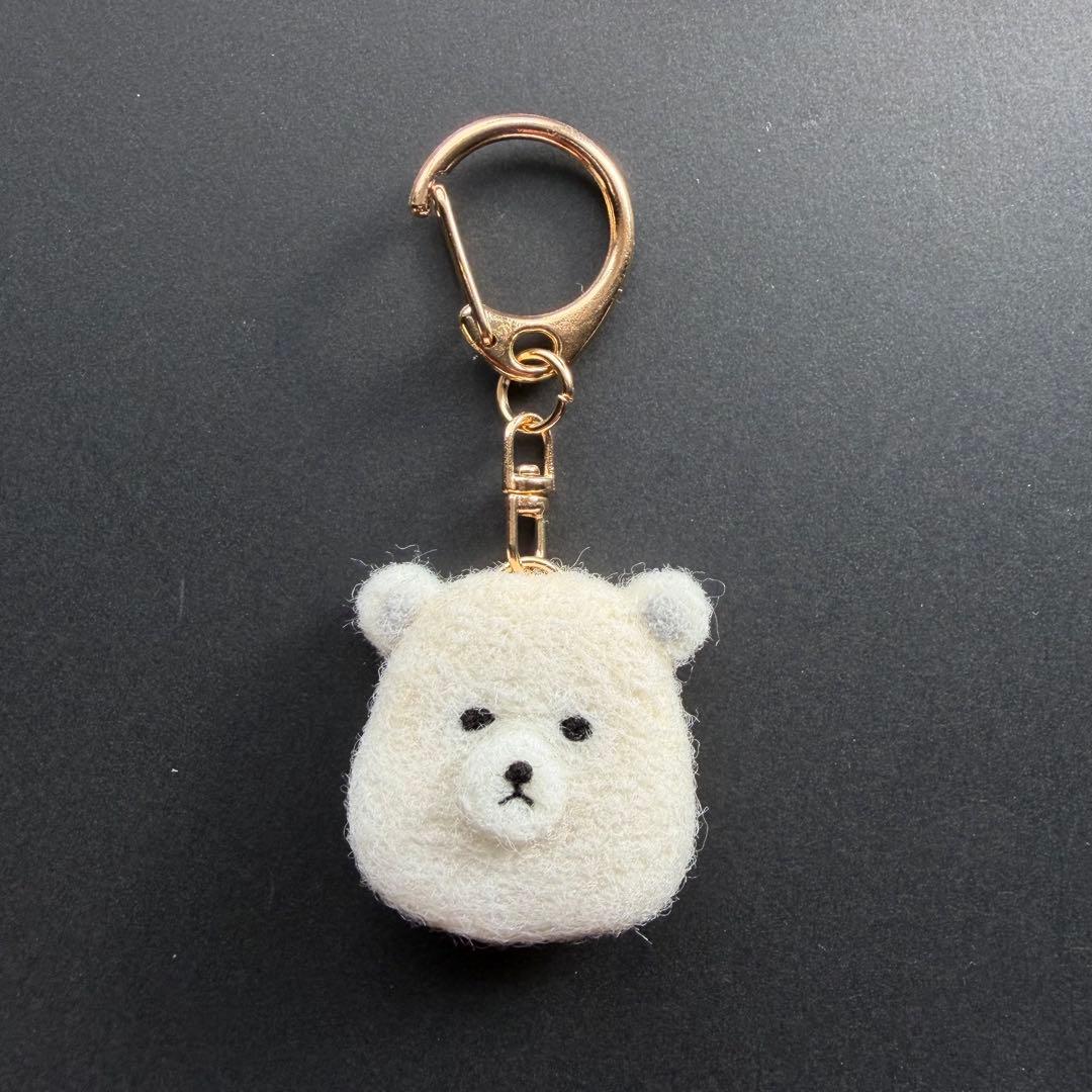 【☆Ted様☆】羊毛フェルトキーホルダー　しろくま　ハンドメイド