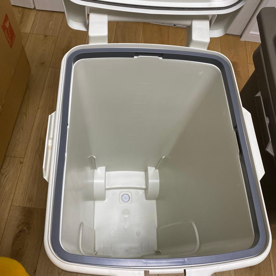 RISU 植物由来キャスターペール70C2(外ゴミ箱)ホワイト・カーキ