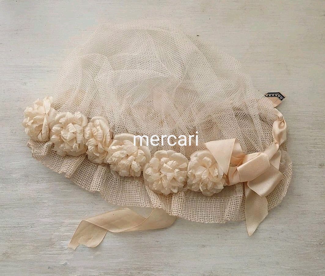 フランス製　アンティーク レースのボネ 薔薇の布花 シルクリボン