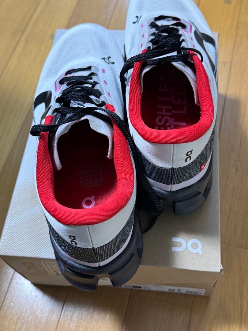 On クラウドモンスターハイパー　27.0cm