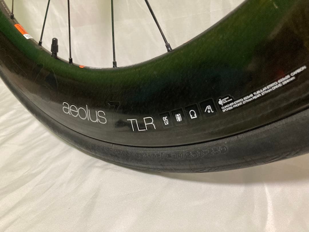 ボントレガー AEOLUS 7 チューブレス カーボンホイール