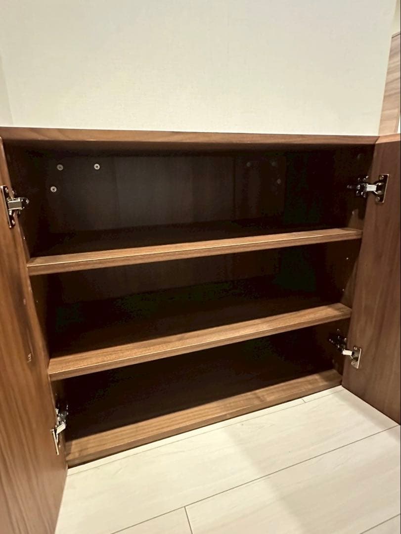 ACTUS【名作】 サイドボード 落ち着きのある重厚感 ウォールナット製