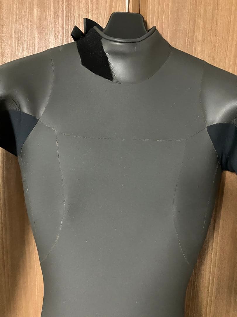 レディースウェットスーツ　セミドライ