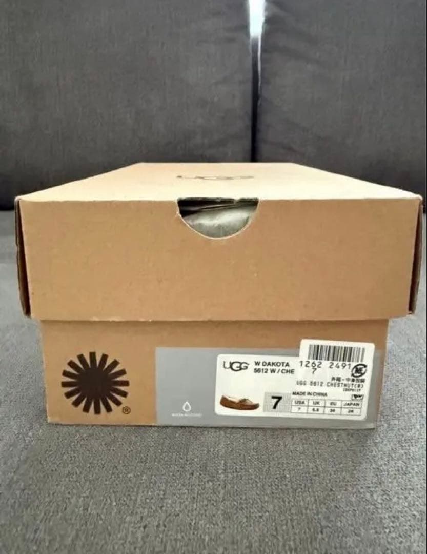 UGG ブラウン系 モカシン　新品未使用　箱付き　24センチ