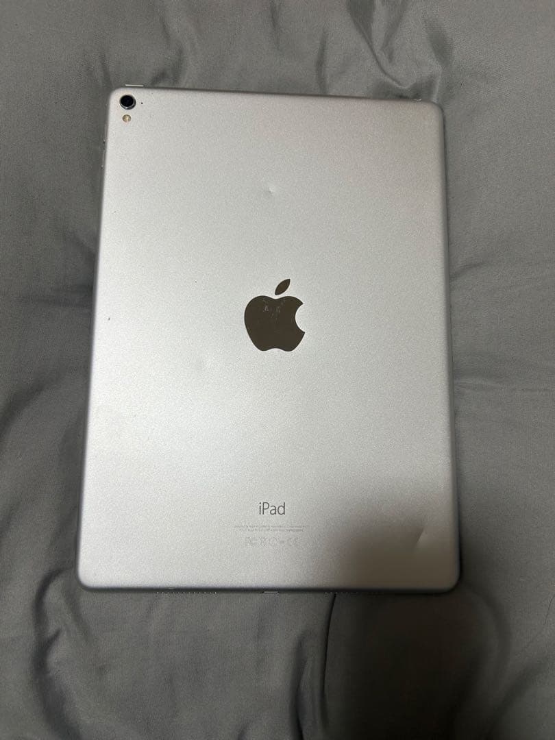 Apple iPad 本体 シルバー