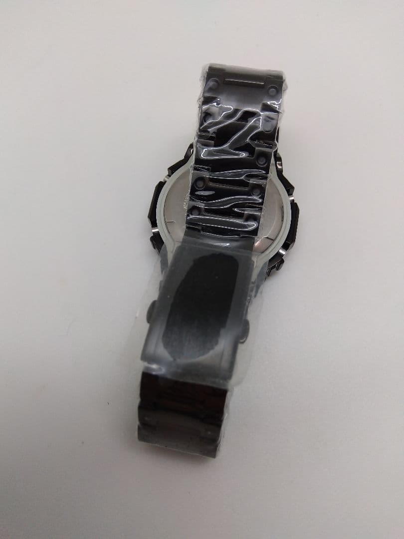 電波ソーラー　GW-M5600 メタル カスタム G-SHOCK　ブラック