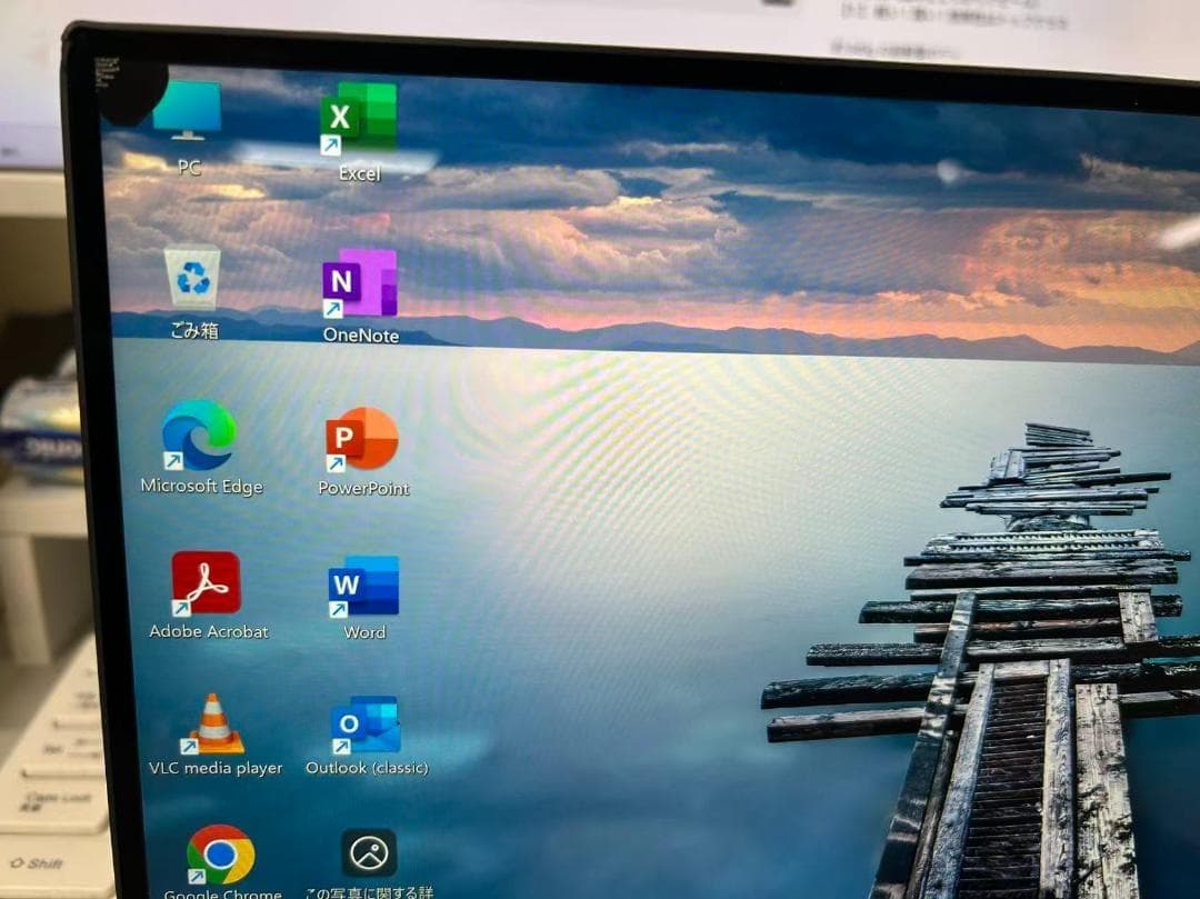 DELL XPS 13 9365 / i5-7Y75 / タッチパネル機能搭載