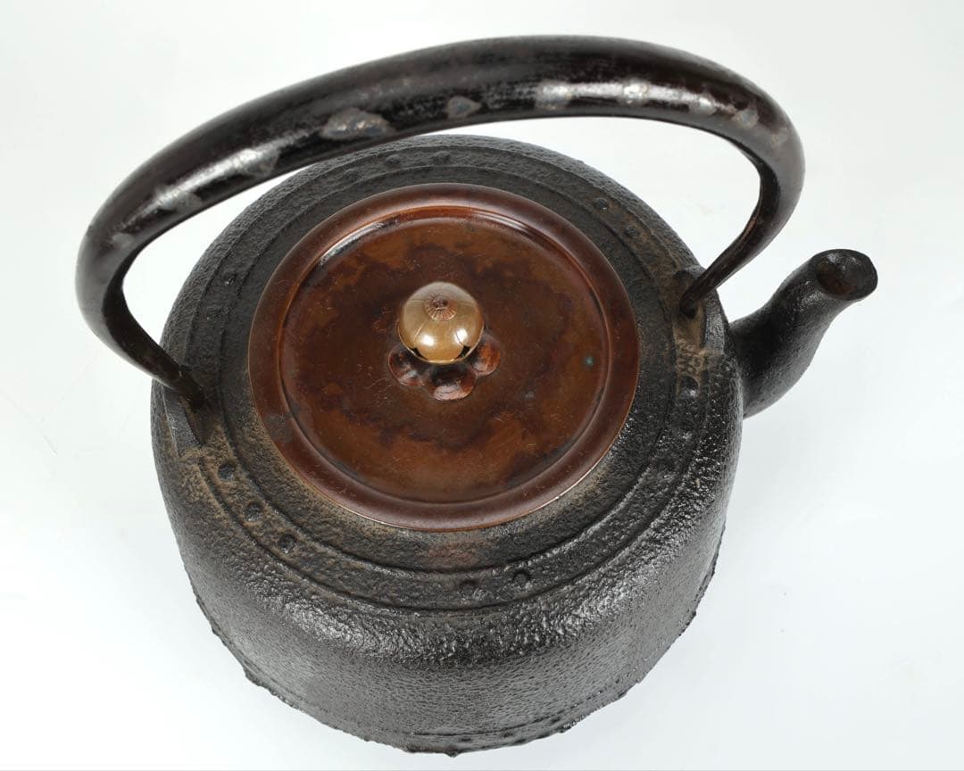 【時代鉄瓶】班柴銅蓋 累座紋 萬代屋形鉄瓶 茶道具 湯沸 古鉄瓶 古美術 骨董品