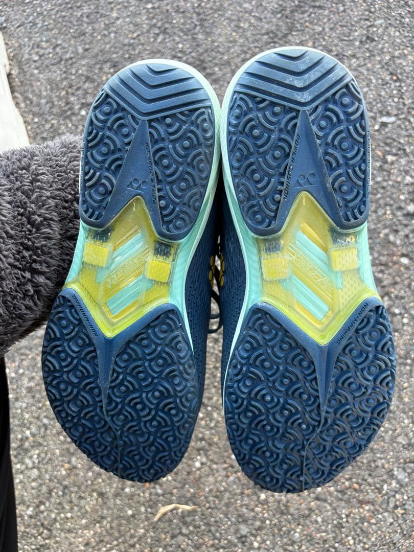 【27.5cm】 ヨネックス　アドアクセル　オムニシューズ