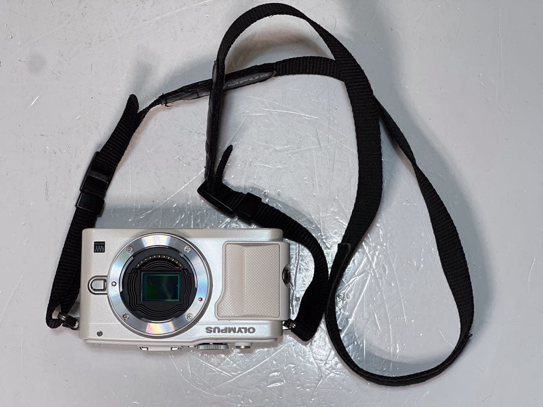 OLYMPUS PEN Lite E-PL6 ホワイト