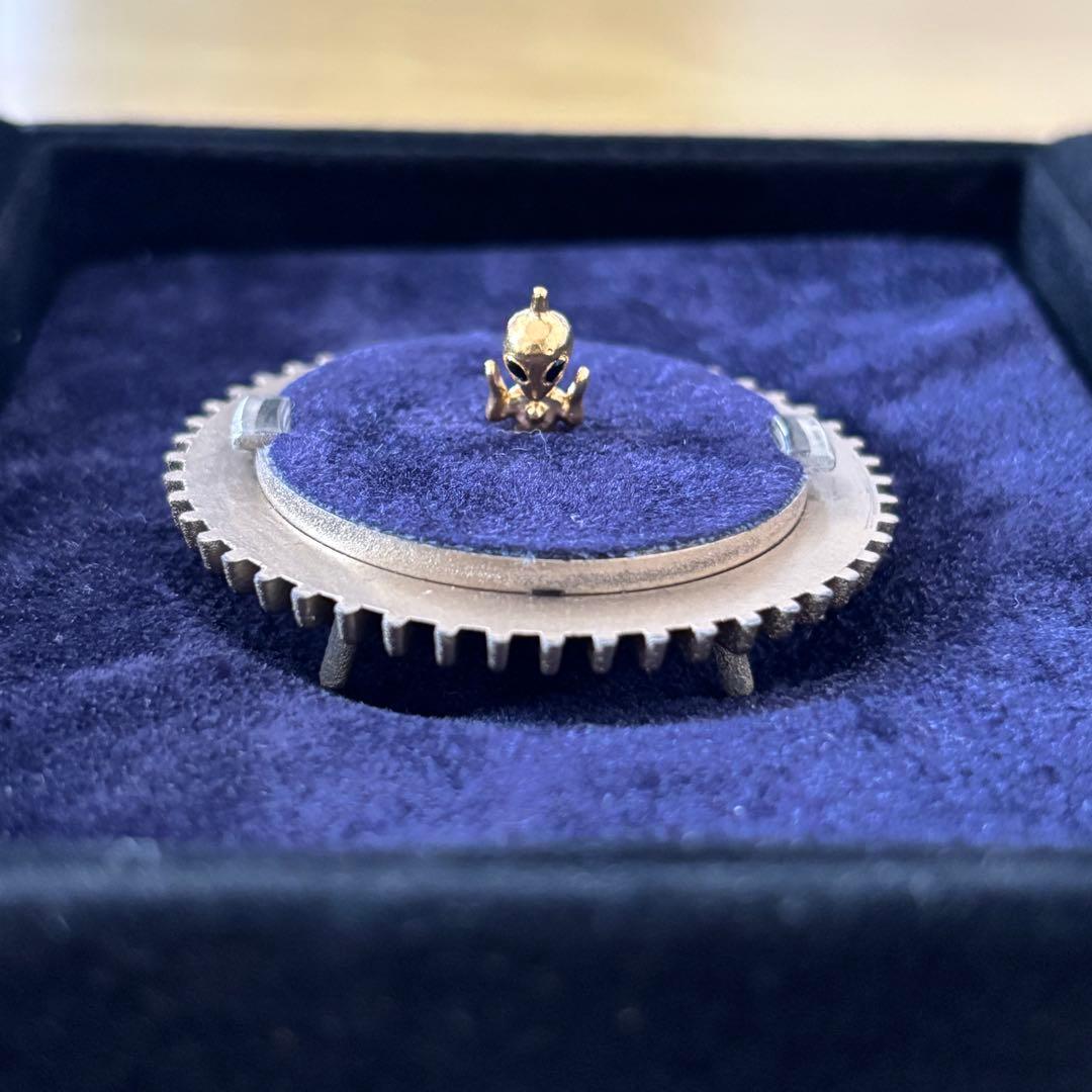 日清カップヌードル　すごいぞゴールドU.T￼.13mm 純金ちっちゃフィギュア