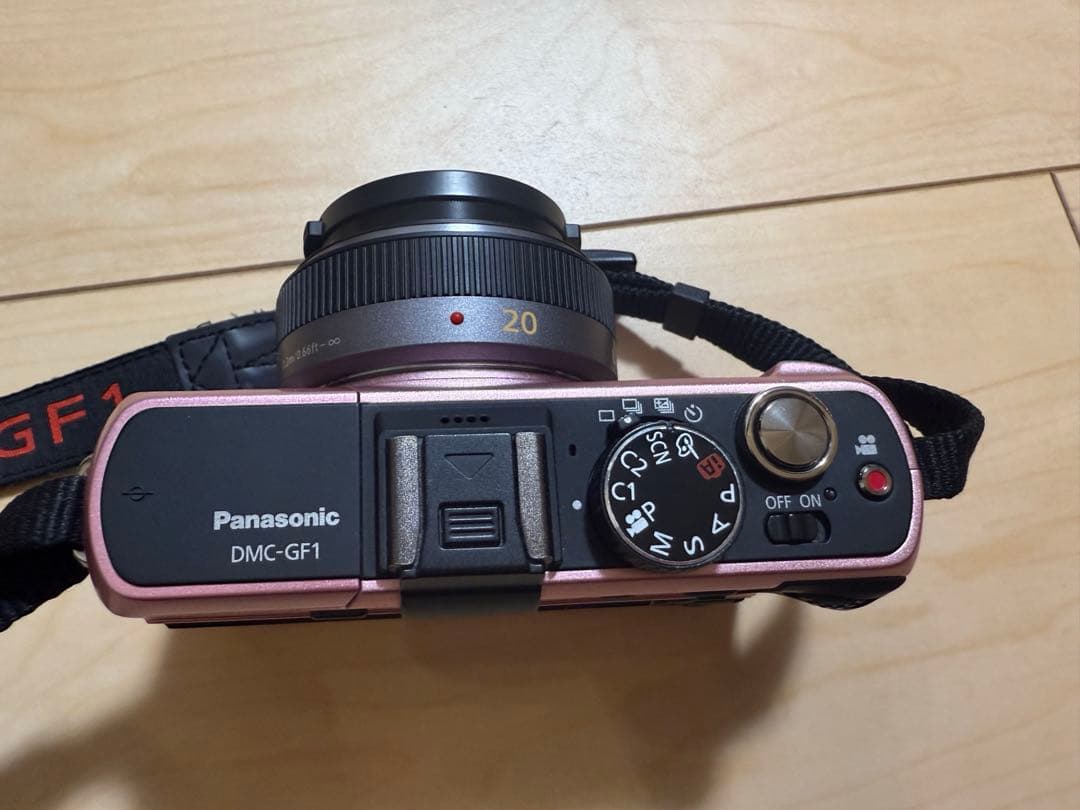 LUMIX GF1 ピンク 本体