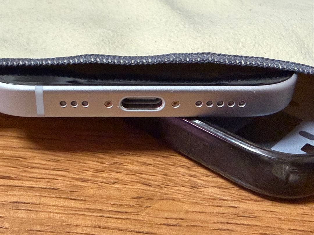 iPhone15 無印　256GB Apple store購入　美品❗️