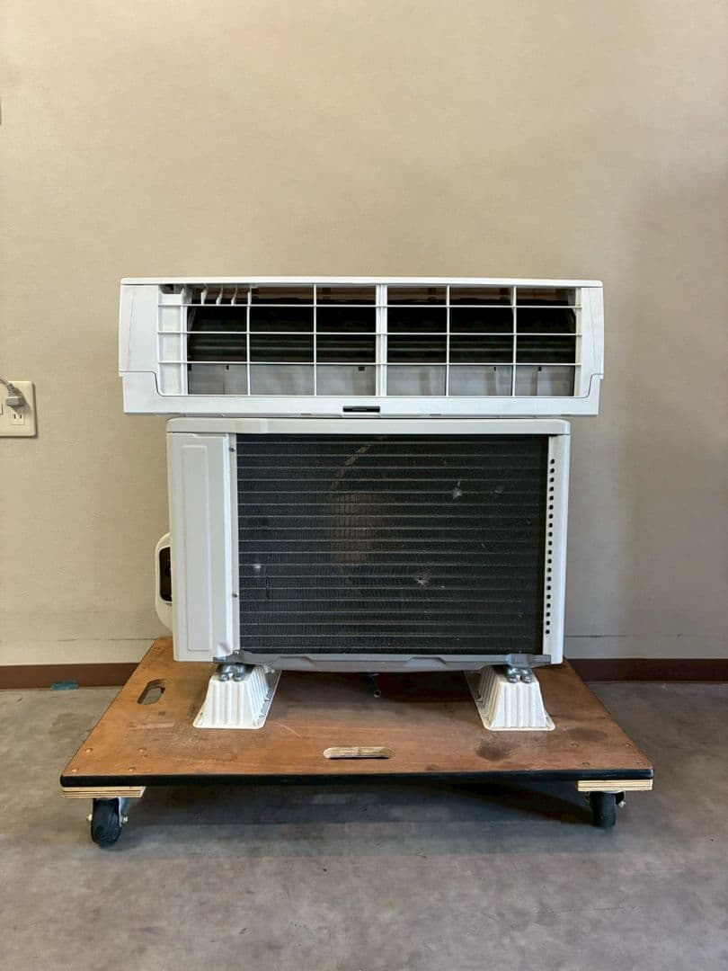 2077 三菱【MSZ-GV2224-W】2024年製 6畳 エアコン 中古