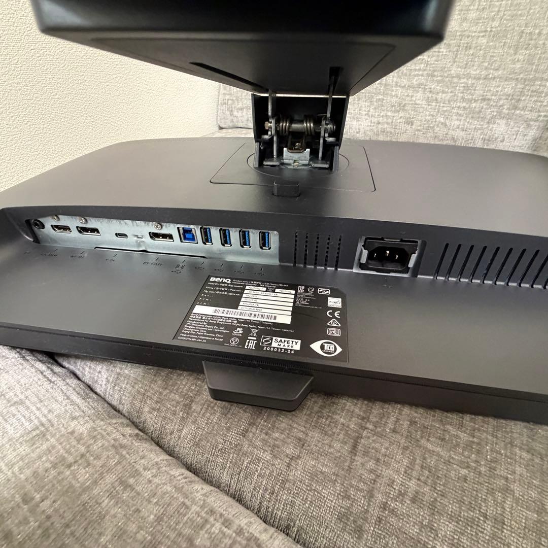 BenQ PD2705Q WQHD 27インチ　デザイナー向け