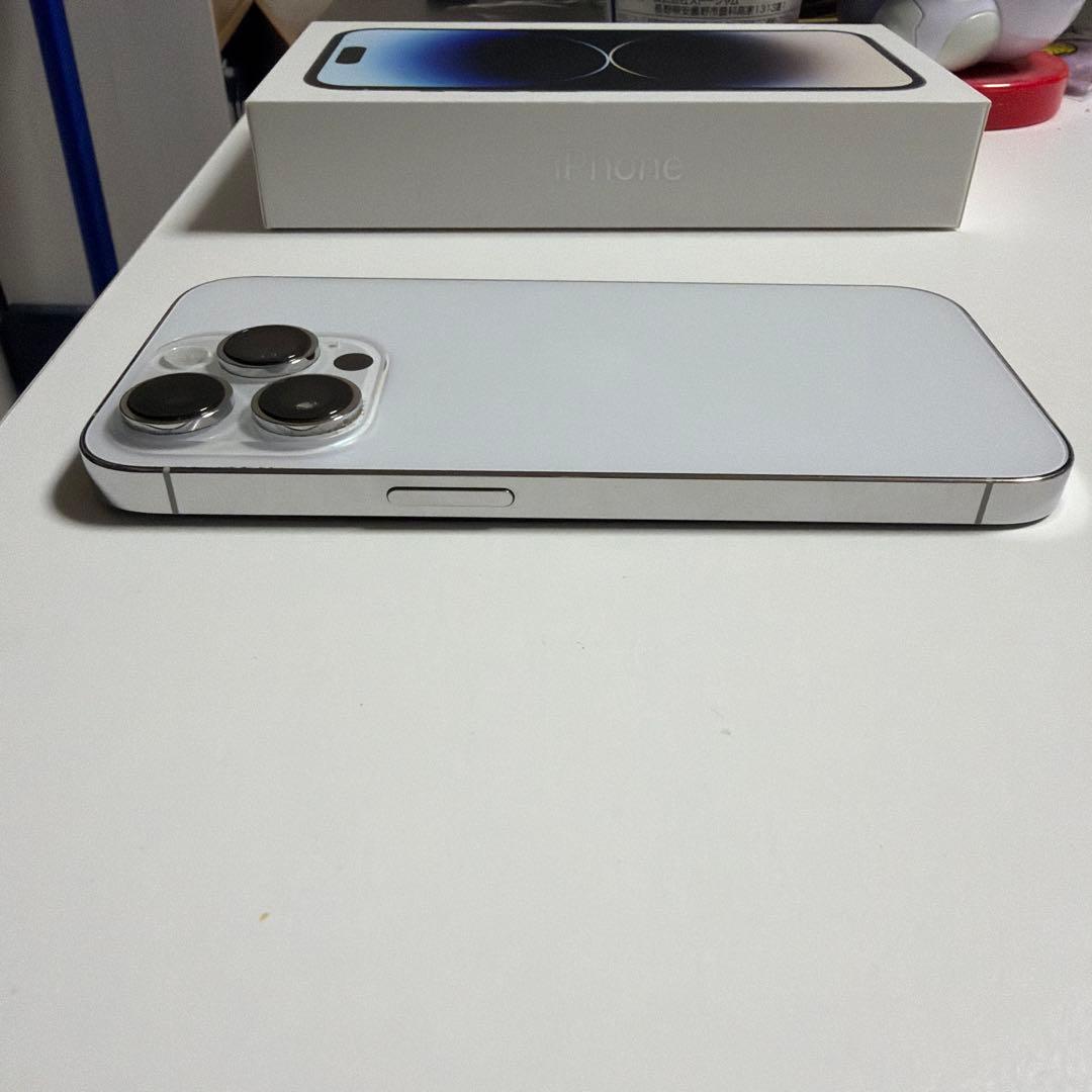 iPhone14pro 512g シルバー　SIMフリー　箱、充電器つき　美品