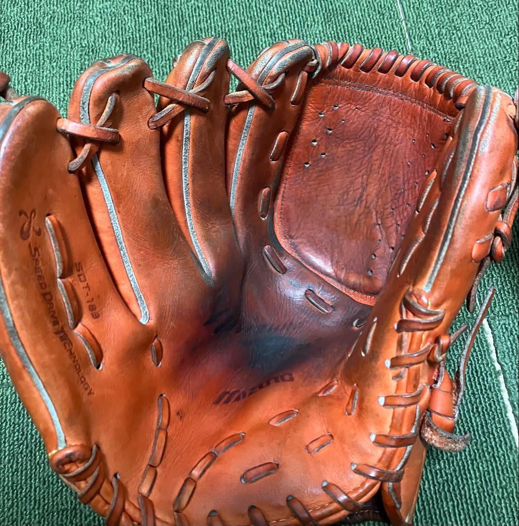 ミズノプロ　硬式グローブ 左投げ　ピッチャー用