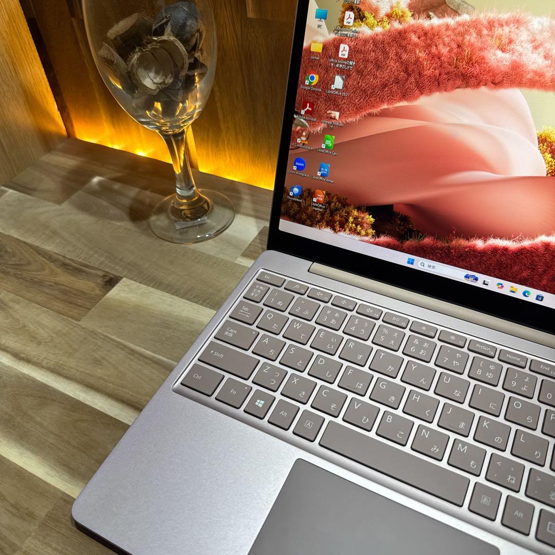 希少サンドストーン‼️Surface Laptop Go☘8GB☘ノートパソコン