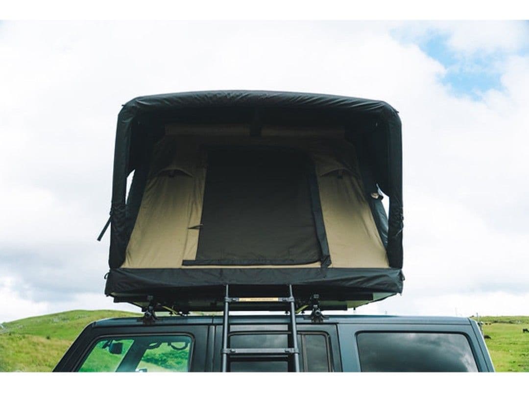 週末限定値下げ　 peakpod　エアールーフトップテント