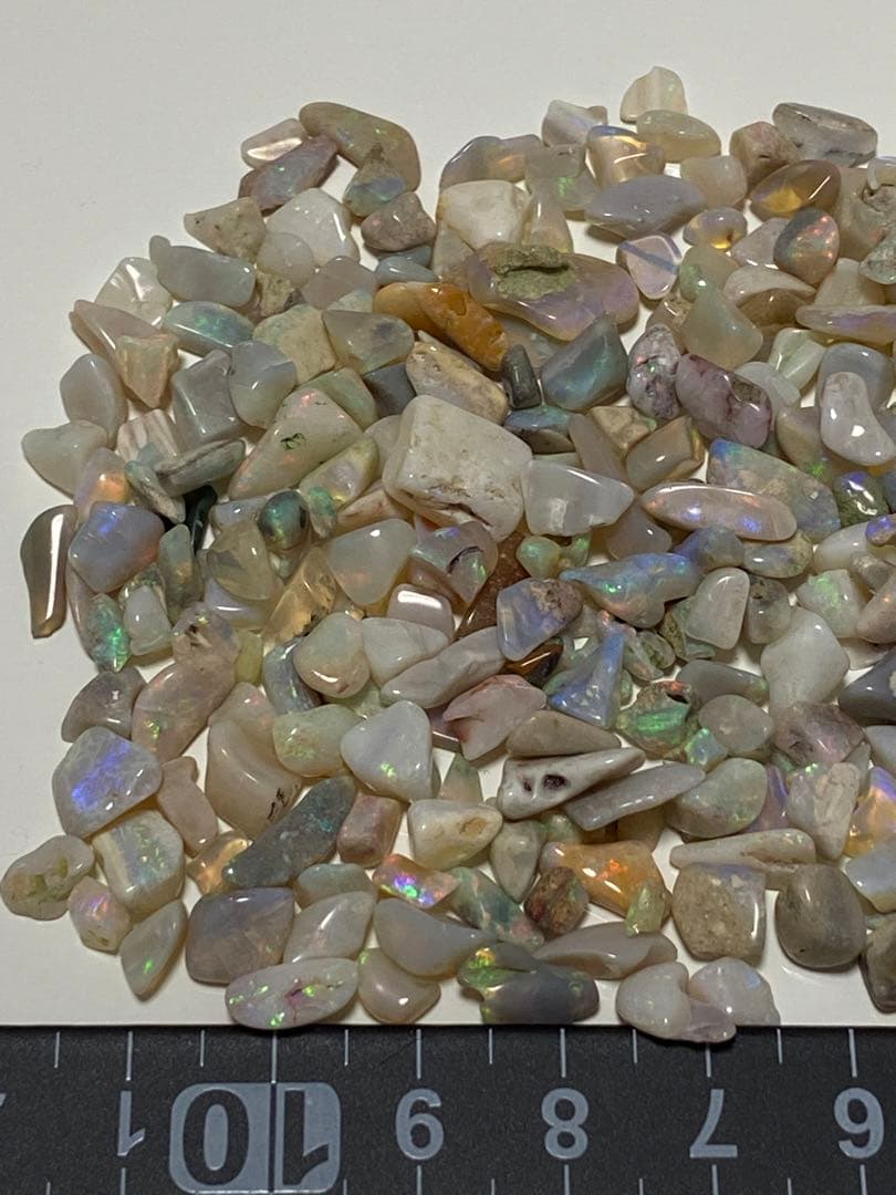 オーストラリア産？ オパールさざれ 外国産鉱物