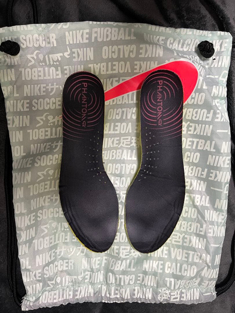 Nike Phantom サッカーシューズ