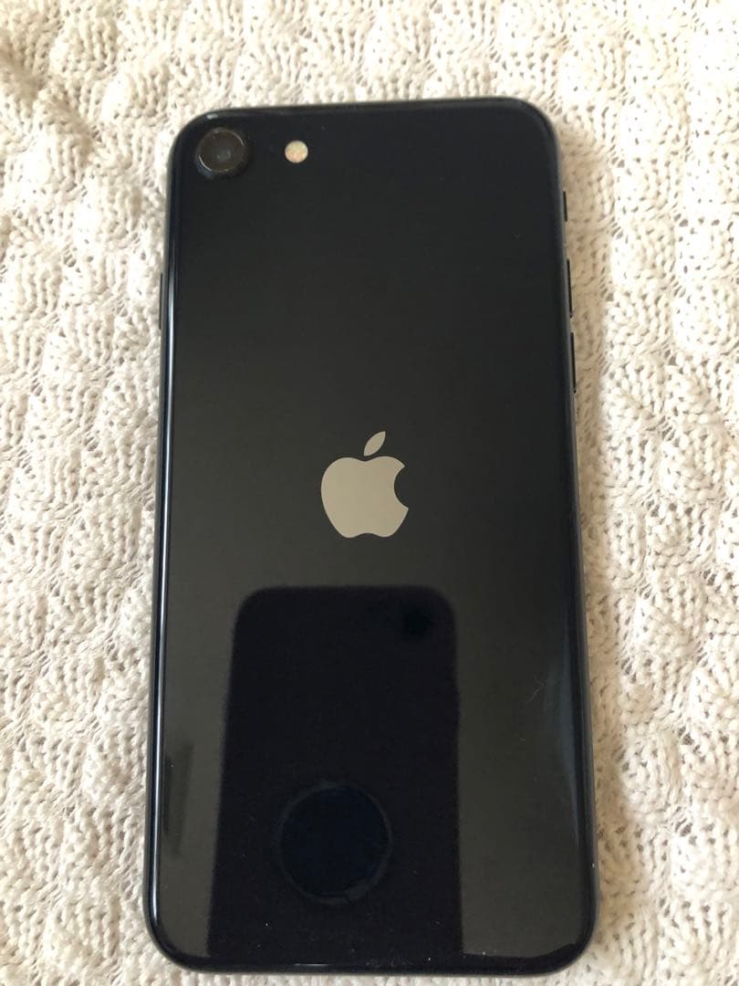 Apple iPhone SE (第3世代) ミッドナイト