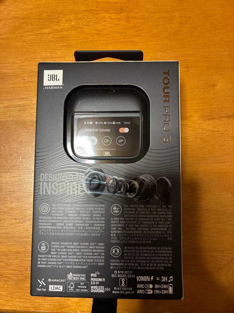 JBL Tour Pro 3 ワイヤレスイヤホン　新品