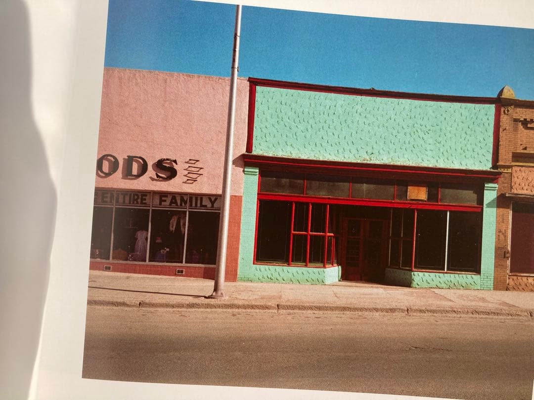 芸術写真 Pictures from the Surface of the Earth