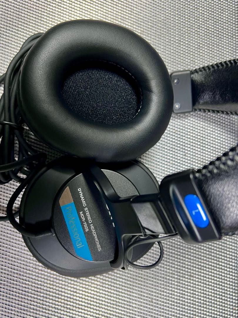 SONY MDR-7506 プロフェッショナルモニターヘッドホン　リケーブル済み