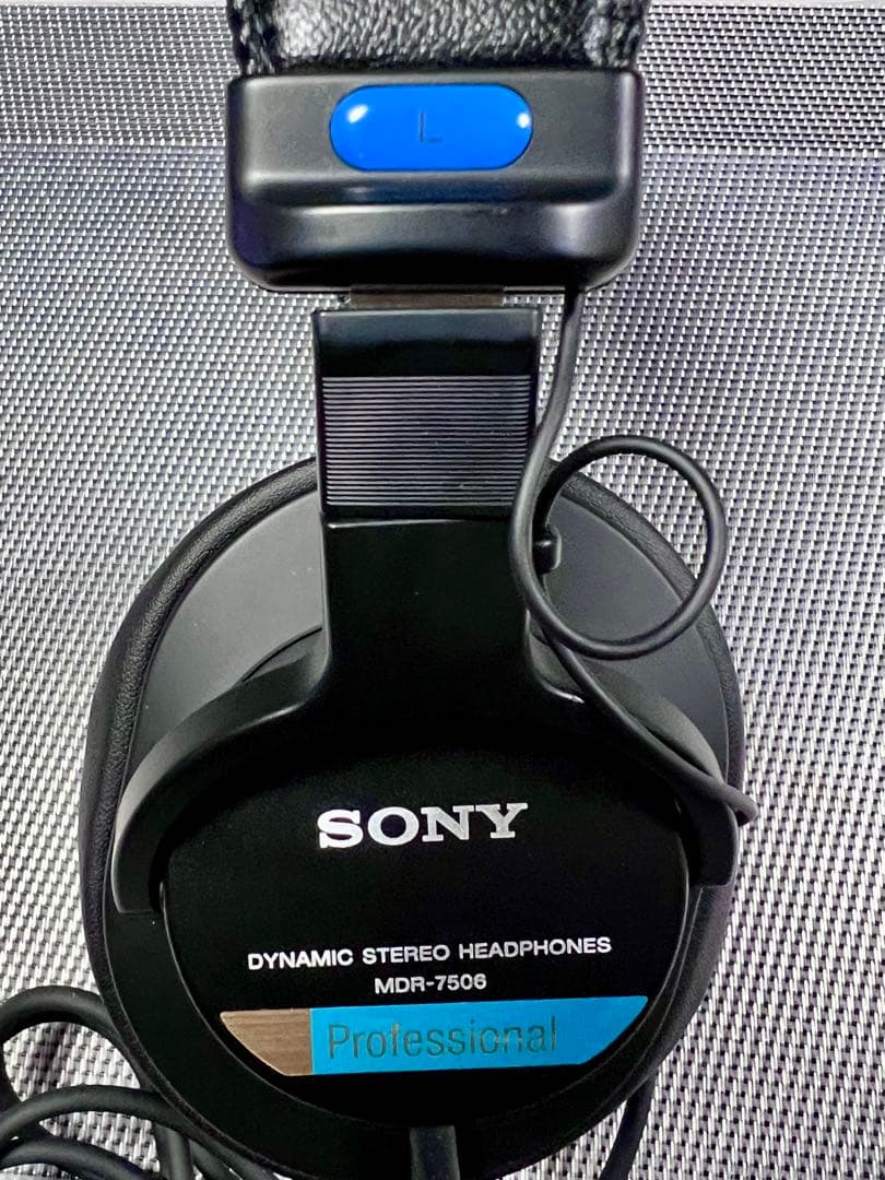 SONY MDR-7506 プロフェッショナルモニターヘッドホン　リケーブル済み