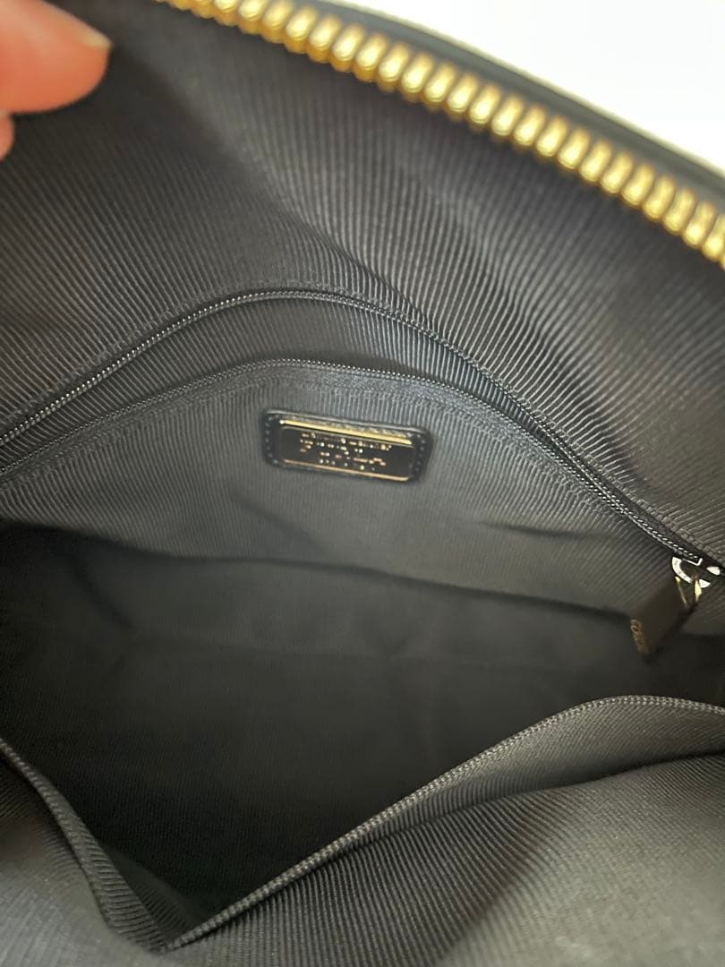 FURLA パイパー　ブラック ハンドバッグ