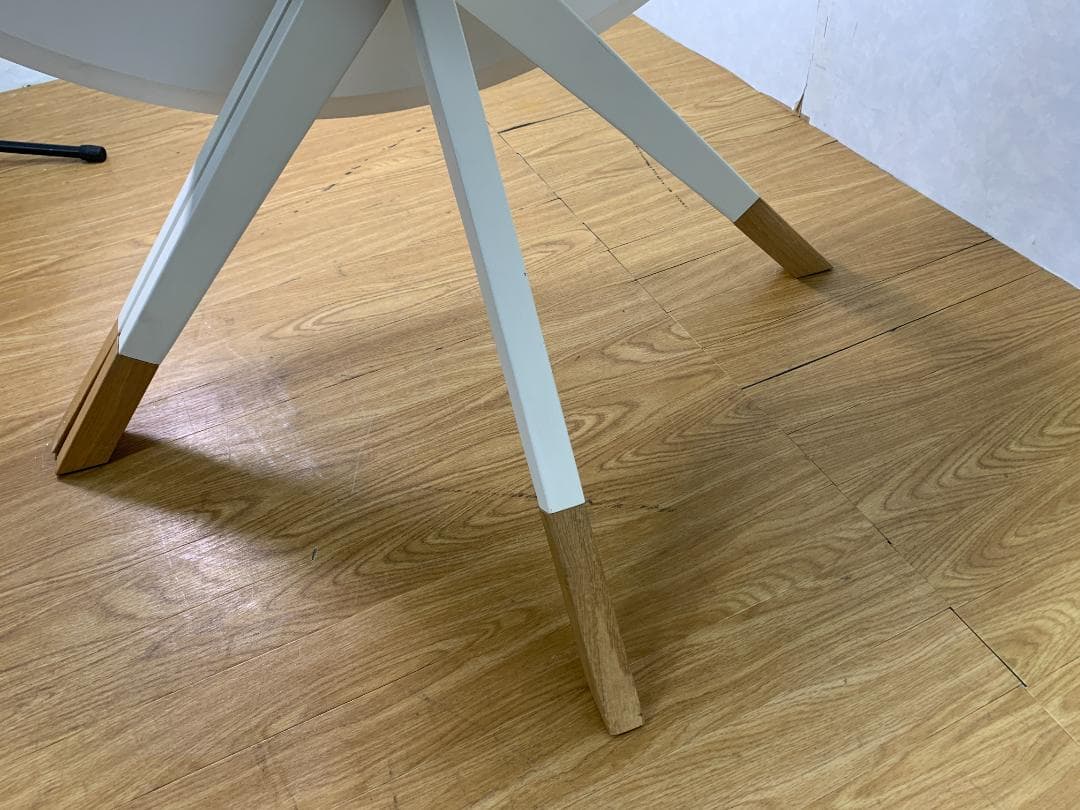 K★179 ボーコンセプト ラウンドテーブル ビルン