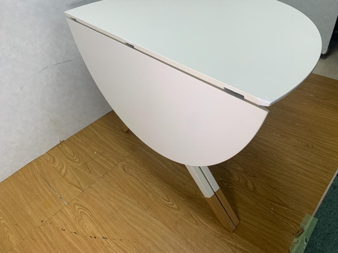 K★179 ボーコンセプト ラウンドテーブル ビルン