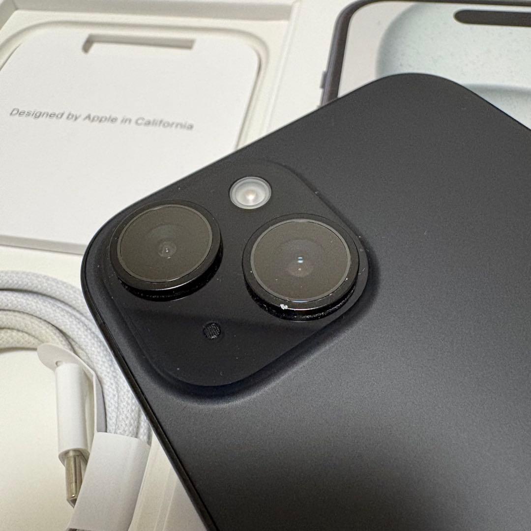 Apple iPhone 15 ブラック 本体 充電ケーブル付き