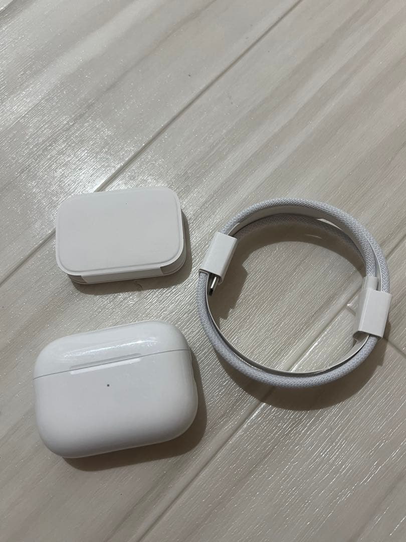 AirPods Pro 本体 ホワイト 充電ケース付き(第2世代)
