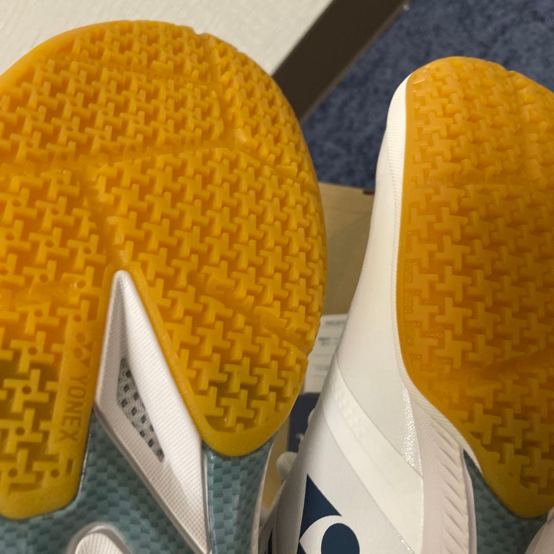 ヨネックス パワークッション65z 26cm