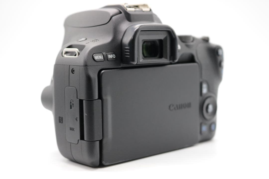 美品　【Canon EOS Kiss X9 ダブルレンズセット】 安心保証あり