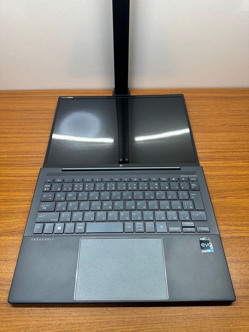1.HP DragonFly G4 i5-1335 16Gb 12/2024年製