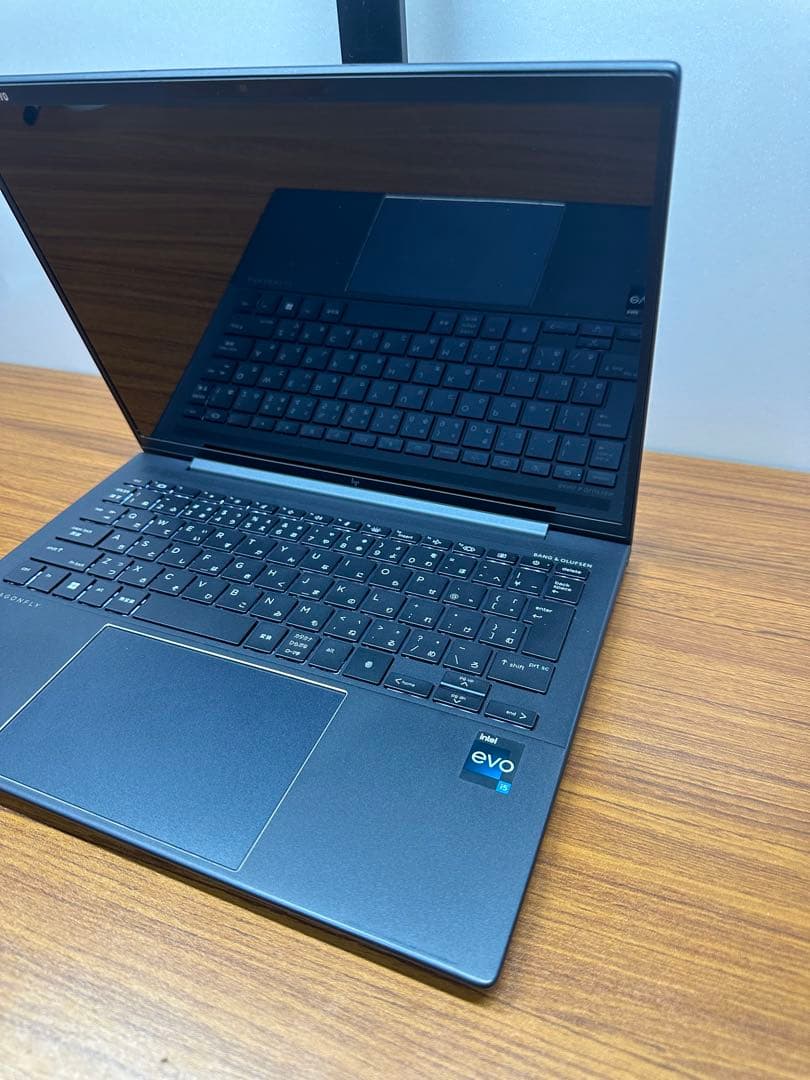 1.HP DragonFly G4 i5-1335 16Gb 12/2024年製