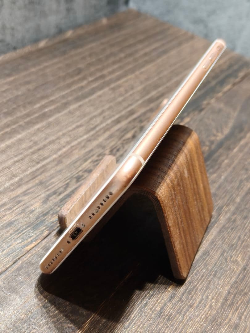 iphone8 plus 256GB SIMフリー スマホ