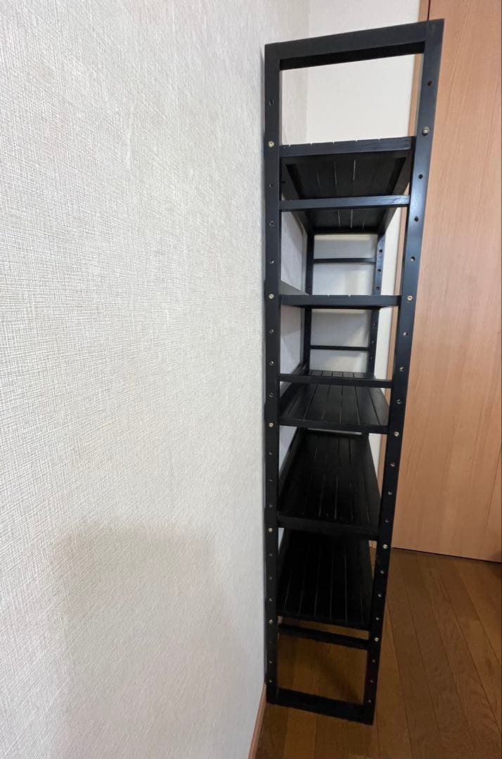 黒の5段木製ラック