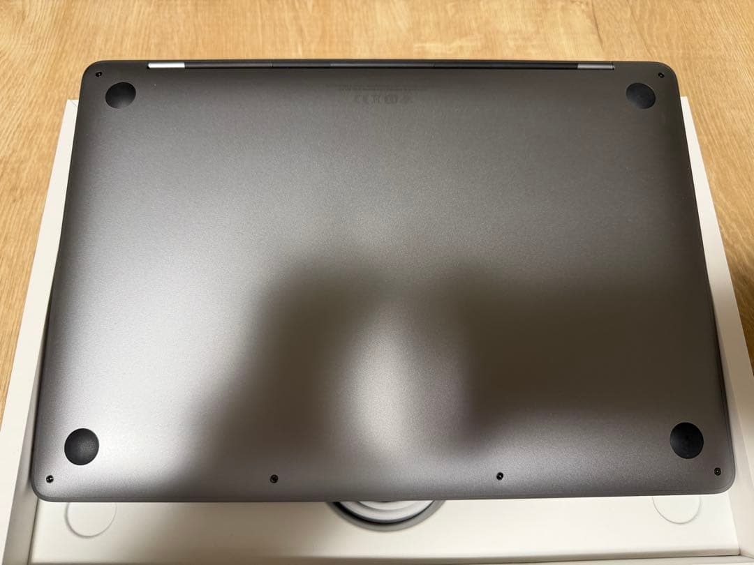 MacBook Pro M2 13インチ スペースグレー