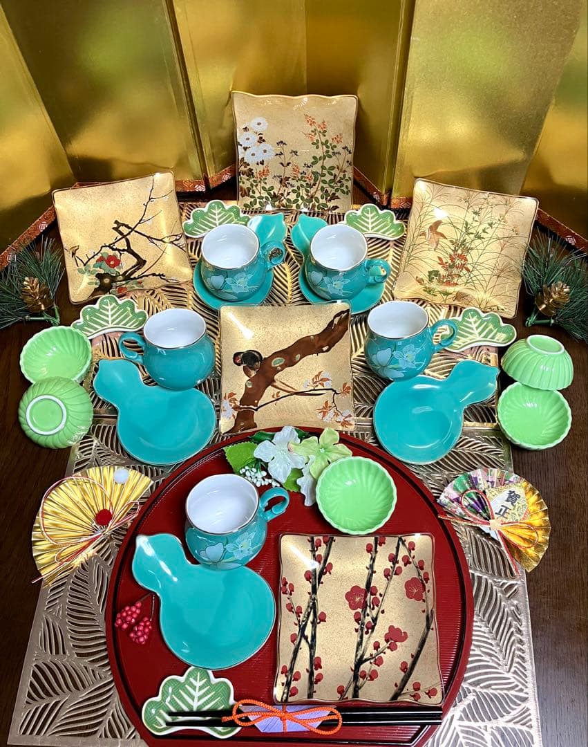 光琳絵皿　ひょうたん小皿　カップ 菊型小鉢　松葉　箸置き 五名様用　２５点セット