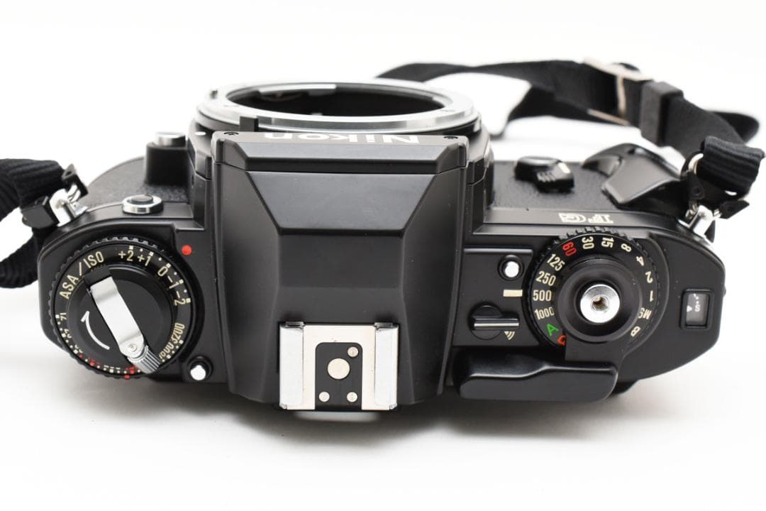 新品級 NIKON FG ブラック フィルムカメラ　モルト新品交換済 B528